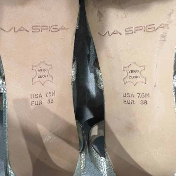 Via Spiga Silver Sandals - Size 7.5 - Picture 13 of 13